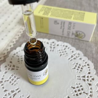 라라로즈데이 시즌2 천연 아로마오일 Y존 케어 속옷향수 이너퍼퓸 5ml  여성의 자존감을 UP시키자 — 5점을 준 리뷰어가 2021년 9월 올린 사용 사진