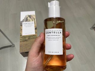 스킨1004 [SKIN1004] 마다가스카르 센텔라 라이트 클렌징 오일 200ml — 5점을 준 리뷰어가 2024년 7월 올린 사용 사진