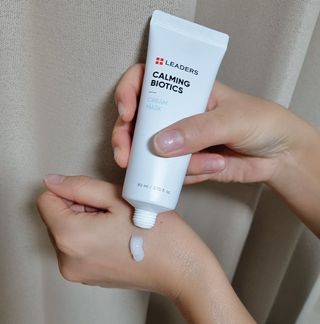 리더스코스메틱 리더스 카밍 바이오틱스 #1등 진정 기획세트 [에센스 워터150ml + 크림 마스크80ml] — 5점을 준 리뷰어가 2022년 9월 올린 사용 사진