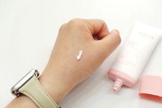 [후르디아] 모공블러 비건 선 프라이머 — 4.5점을 준 리뷰어가 2022년 5월 올린 사용 사진