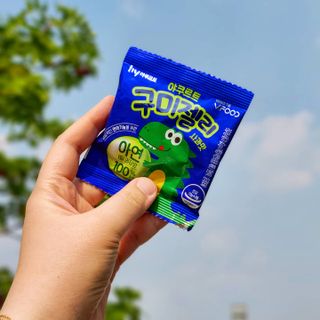 브이푸드 야쿠르트 구미젤리 — 5점을 준 리뷰어가 2021년 4월 올린 사용 사진