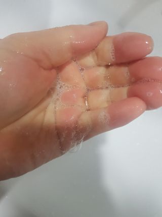 제주인디 제주 푸른바 폴리인디고 베이비 샴푸&워시 — 4점을 준 리뷰어가 2021년 12월 올린 사용 사진