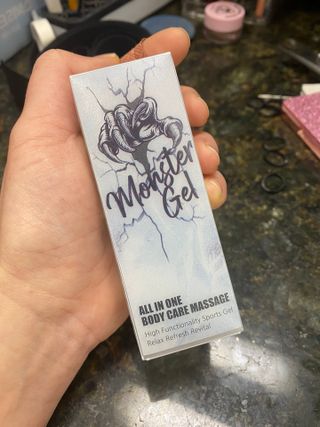 [바록스] 류현진 올인원 바디릴렉싱 몬스터겔 50ml — 5점을 준 리뷰어가 2021년 3월 올린 사용 사진