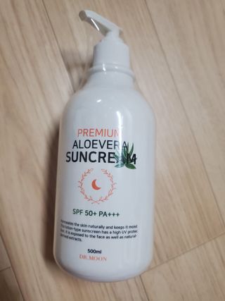 [닥터문] 프리미엄 알로에베라 선크림 500ml — 5점을 준 리뷰어가 2022년 6월 올린 사용 사진
