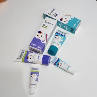 닥터데디스 안심불소 튼튼치약(청포도, 민트 중 택 1) 60g + 여행용 미니 치약 15g — 5점을 준 리뷰어가 2022년 9월 올린 사용 사진