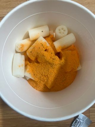 나우  [요리궁리] B타입 ( 매콤, 치즈, 매콤까르보 ) 꽃떡볶이 6개입 세트 — 5점을 준 리뷰어가 2025년 4월 올린 사용 사진