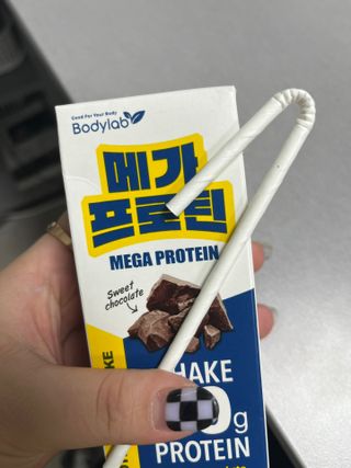 바디랩 프로틴음료 단백질쉐이크 메가프로틴 — 3.5점을 준 리뷰어가 2022년 4월 올린 사용 사진