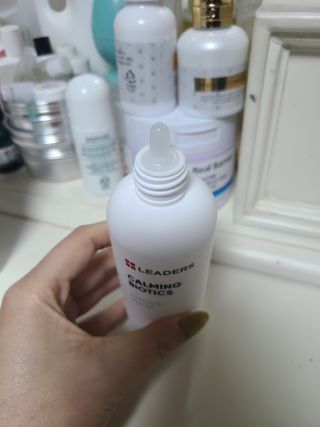 리더스코스메틱 리더스 카밍 바이오틱스 에센스 워터 — 5점을 준 리뷰어가 2021년 4월 올린 사용 사진