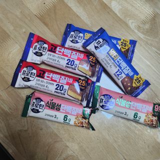 이지프로틴바 3종x각 2ea (고단백질바, 멀티단백질바, 식물성단백질바) — 5점을 준 리뷰어가 2024년 3월 올린 사용 사진