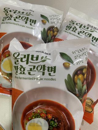 클린24시간 올리브 발효곤약면 찰비빔면 1세트-(3봉) — 5점을 준 리뷰어가 2023년 12월 올린 사용 사진