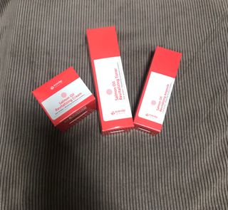 아이앤립 / EYENLIP 아이앤립 연어오일 리바이탈라이징 토너+앰플+크림 3종 세트 — 4점을 준 리뷰어가 2021년 6월 올린 사용 사진
