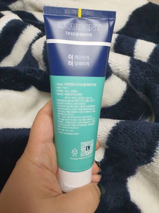 리퀴덴트 오랄케어 온가족용 리퀴덴트 더더 오랄케어 무불소 치약 + 임상시험완료 이중 미세 엠보싱 칫솔 올데이세트 — 4점을 준 리뷰어가 2021년 1월 올린 사용 사진