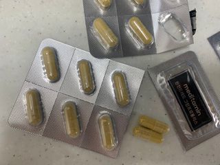 메디타민 원헌드레드 그린프로폴리스 — 5점을 준 리뷰어가 2021년 11월 올린 사용 사진