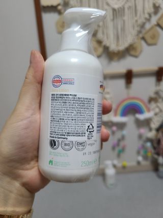 mom e 맘이 내추럴 베이비 케어 샴푸앤바스+로션 — 5점을 준 리뷰어가 2021년 1월 올린 사용 사진