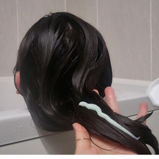 닥터시드 티트리 앤 라임 비건 지성케어 쿨 탈모 캡슐 트리트먼트 두피 팩 — 5점을 준 리뷰어가 2024년 7월 올린 사용 사진