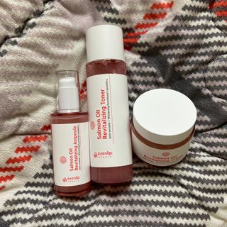 아이앤립 / EYENLIP 아이앤립 연어오일 리바이탈라이징 토너+앰플+크림 3종 세트 — 4.5점을 준 리뷰어가 2021년 5월 올린 사용 사진