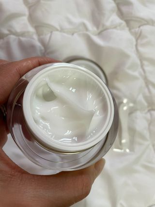 피부미 골드베릴 미라클페어 세레이징 퍼밍 크림 50ml — 5점을 준 리뷰어가 2021년 9월 올린 사용 사진
