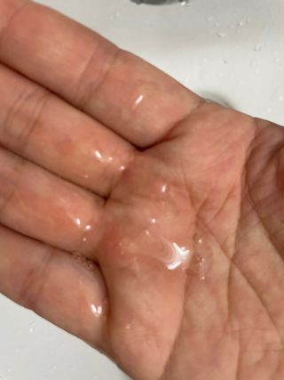 빅그린 안티 헤어로스 탈모 카렌듈라 바이옴 샴푸 500ml (지성두피용) — 4.5점을 준 리뷰어가 2022년 7월 올린 사용 사진