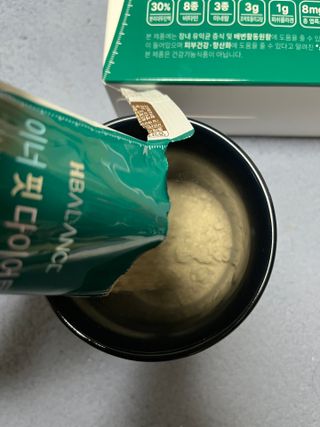하나마이 이너핏 다이어트 30g x 14포 올인원 체중조절용 쉐이크 / 프락토올리고당+스피루리나 함유 피부탄력 까지~ — 4점을 준 리뷰어가 2023년 3월 올린 사용 사진