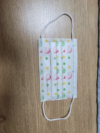[숨그림]  덴탈마스크 짱구 우리아이 그리고 내가 쓰는 믿을수있는 케릭터 마스크  16종 — 5점을 준 리뷰어가 2021년 9월 올린 사용 사진