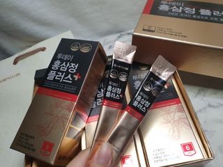서울약사신협_투데이홍삼정플러스스틱_10g x 30포 — 5점을 준 리뷰어가 2021년 2월 올린 사용 사진