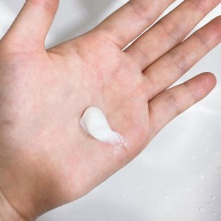 [갸스비] 지성 남성을 위한 포어케어 클렌징폼 — 4.5점을 준 리뷰어가 2021년 8월 올린 사용 사진