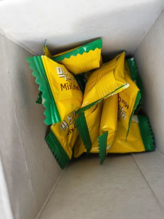 (주) 피치코리아 믹스커피캔디76g x2개입 — 5점을 준 리뷰어가 2022년 11월 올린 사용 사진