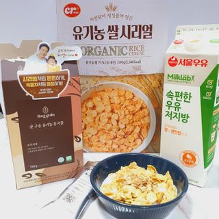 씨알푸드 유기농 쌀 시리얼 390g + 갓 구운 유기농 발아통곡물 150g — 5점을 준 리뷰어가 2021년 12월 올린 사용 사진