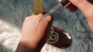 스킨큐어 산다화 비타민c 화이트닝 에센스 30ml — 5점을 준 리뷰어가 2023년 9월 올린 사용 사진