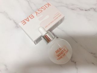 KISSY BAE 키시베이 키시베이 리얼화이트 톤업틴트 — 5점을 준 리뷰어가 2021년 8월 올린 사용 사진