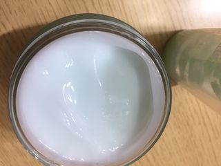 김정문알로에 큐어 큐어 알로에 리프레쉬 젤리 세럼, 큐어 알로에 하이드로 젤리 크림 — 5점을 준 리뷰어가 2021년 3월 올린 사용 사진