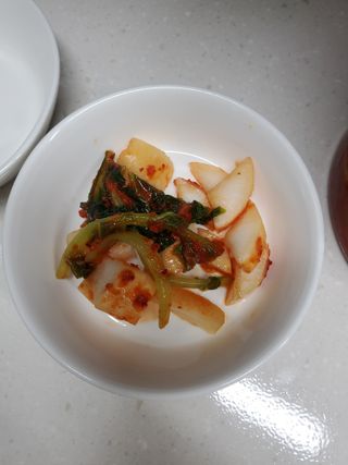 셰프애찬 알타리김치 총각김치 1kg — 5점을 준 리뷰어가 2022년 10월 올린 사용 사진