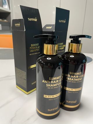 썸헤어 / SUMHAIR 썸헤어  써밋 안티 헤어로스 샴푸+트리트먼트 — 4.5점을 준 리뷰어가 2021년 6월 올린 사용 사진