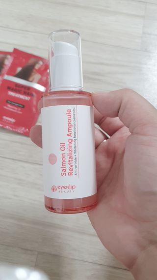 아이앤립 / EYENLIP 아이앤립 연어오일 리바이탈라이징 토너+앰플+크림 3종 세트 — 5점을 준 리뷰어가 2021년 6월 올린 사용 사진