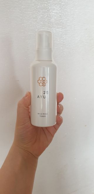 AYU25[아유트웬티파이브] 피부건강에 꼭 필요한 pH 약산성 와일드 로즈토너 — 5점을 준 리뷰어가 2021년 5월 올린 사용 사진