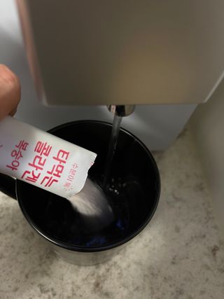 [음료수 대신 가능!]  빠르게 흡수되는 아임오 타먹는 콜라겐 1박스 — 5점을 준 리뷰어가 2023년 3월 올린 사용 사진