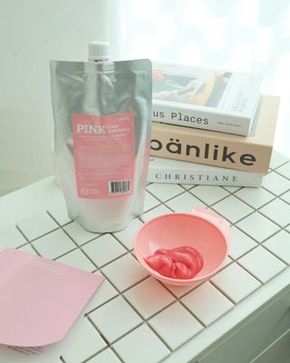 [유니프] 헤어 샤이니 핑크 컬러 트리트먼트 500g — 5점을 준 리뷰어가 2023년 12월 올린 사용 사진