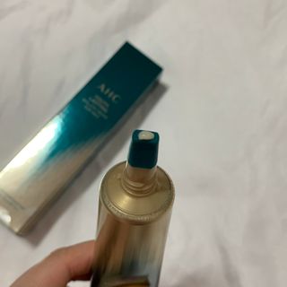 [NEW 탄력유턴 아이크림] AHC 유스 래스팅 리얼 아이크림 포 페이스 — 5점을 준 리뷰어가 2021년 2월 올린 사용 사진