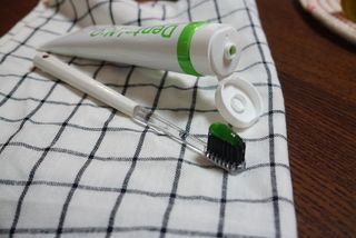 프리마인 유해균 뿐만 아니라 유익균까지 씻어내는 치약은 그만, 건강한 구강환경을 만드는 덴탈엔오 — 5점을 준 리뷰어가 2022년 8월 올린 사용 사진