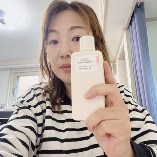 로우퀘스트 베리어 인핸싱 토너투에센스 200ml — 5점을 준 리뷰어가 2023년 10월 올린 사용 사진