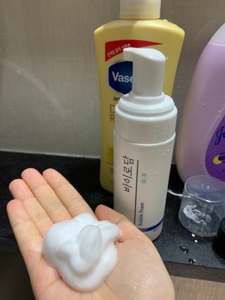 [바이로담] 저자극 약산성버블 폼 폼클렌징 150ml — 5점을 준 리뷰어가 2021년 3월 올린 사용 사진