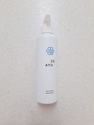 AYU25[아유트웬티파이브]피부 진정, 보습 와일즈 로즈 바디워시 — 5점을 준 리뷰어가 2021년 3월 올린 사용 사진