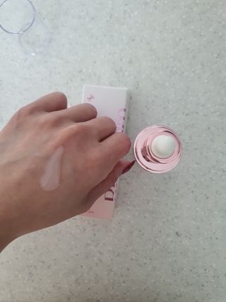 나우 [리브엠] 123억개 엑소좀으로 채운 눈부신 광채, 엑소코어 화이트닝 텐션 앰플 — 5점을 준 리뷰어가 2023년 8월 올린 사용 사진