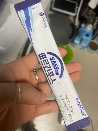 자연에온 아르긴포스 L-아르기닌 5555mg 스틱 15개입 1박스 — 4점을 준 리뷰어가 2021년 4월 올린 사용 사진