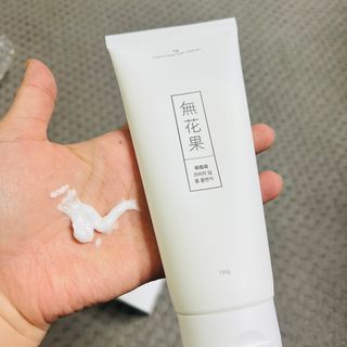 [베러오리진] 무화과 크리미 딥 폼 클렌저/피부 노폐물 & 미세먼지 99 세정 인증 민감성 피부 무자극 인증 — 5점을 준 리뷰어가 2021년 11월 올린 사용 사진