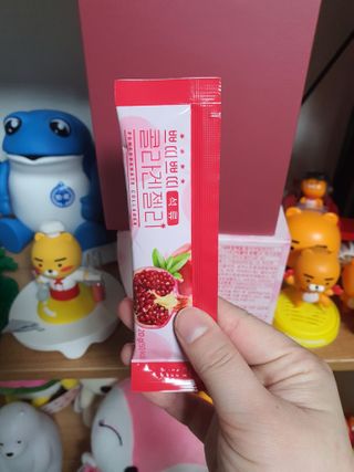 헬스업_쁘띠쁘띠석류콜라겐젤리_20g x 14포 — 4점을 준 리뷰어가 2021년 3월 올린 사용 사진