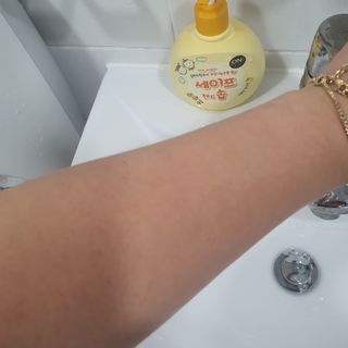 카프리나 프레쉬 산양밀크 어메이징 바디워시 500ml (오리지널향) — 5점을 준 리뷰어가 2023년 5월 올린 사용 사진