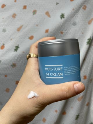 Dr.느루벗 느루벗 모이스쳐 24 크림 — 5점을 준 리뷰어가 2021년 2월 올린 사용 사진