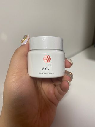 AYU25[아유트웬티파이브]다마스크로즈워터 베이스 천연 수분 촉촉 크림 — 4점을 준 리뷰어가 2021년 4월 올린 사용 사진