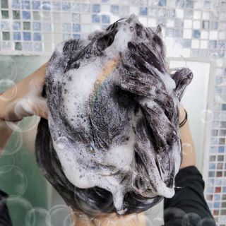 라로지크 X4 스케일링 퍼퓸 샴푸 1,000mℓ — 5점을 준 리뷰어가 2021년 11월 올린 사용 사진